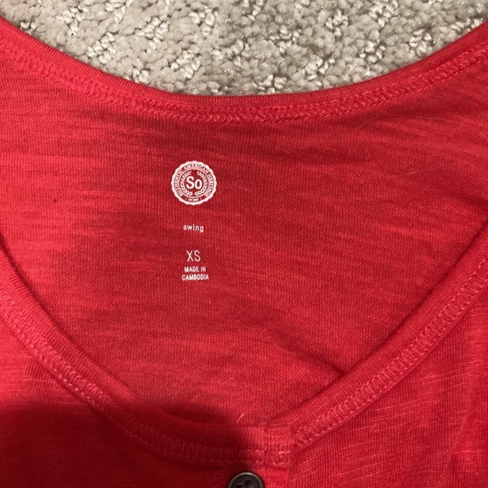 Red tank  - Picture 2 of 5
